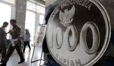 Rupiah rout stoking fears of a 1997 repeat in Indonesia