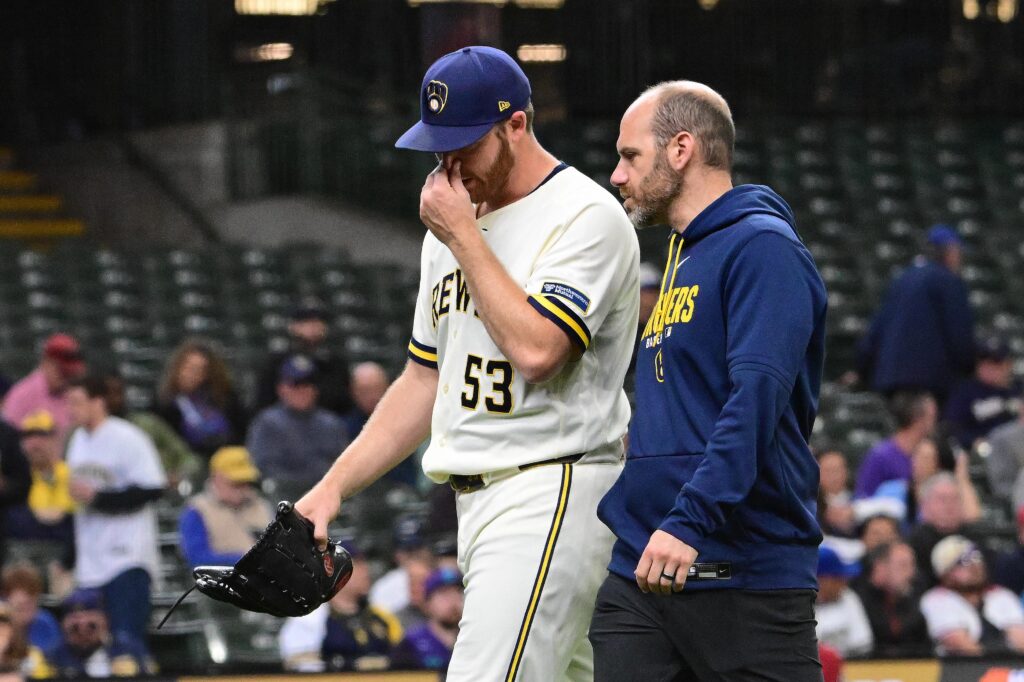NL Central Notes: Woodruff, Lockridge, Suarez, Lowder
