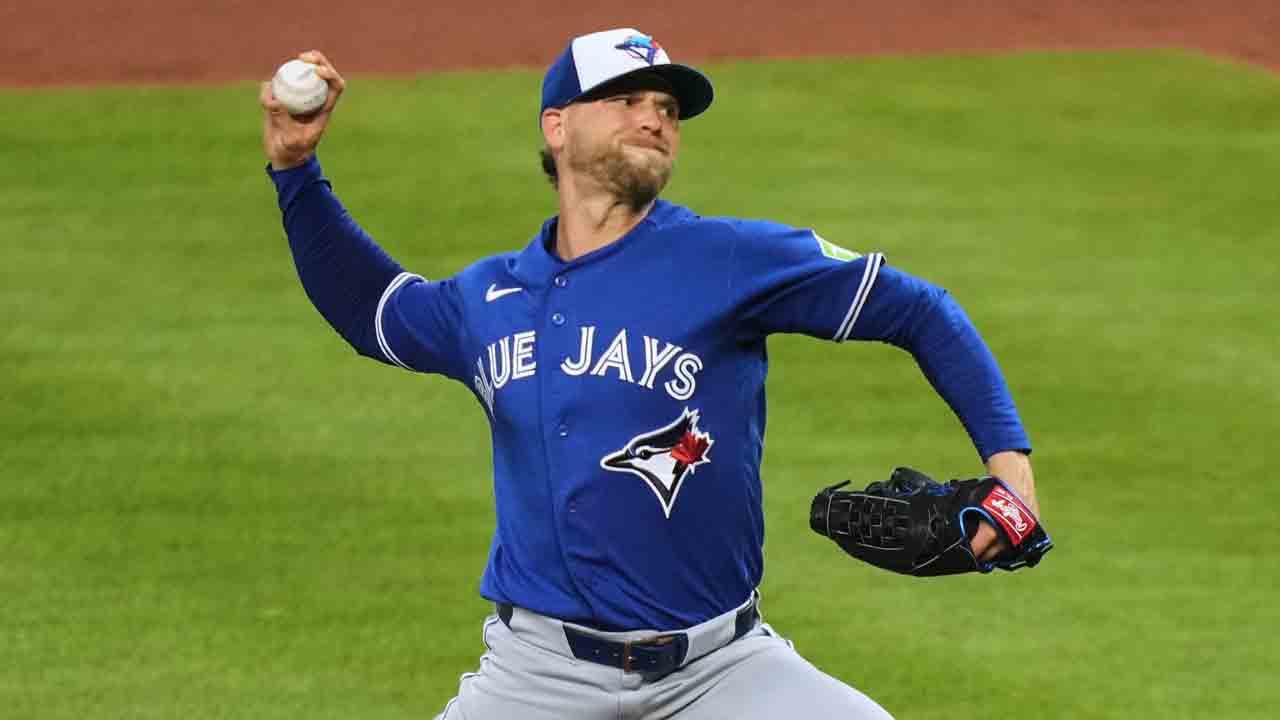 Blue Jays designate Voth for assignment, select Juenger to MLB roster