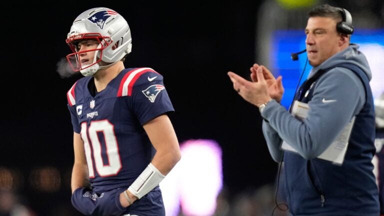 Here are NFL experts’ 2026 Patriots record predictions