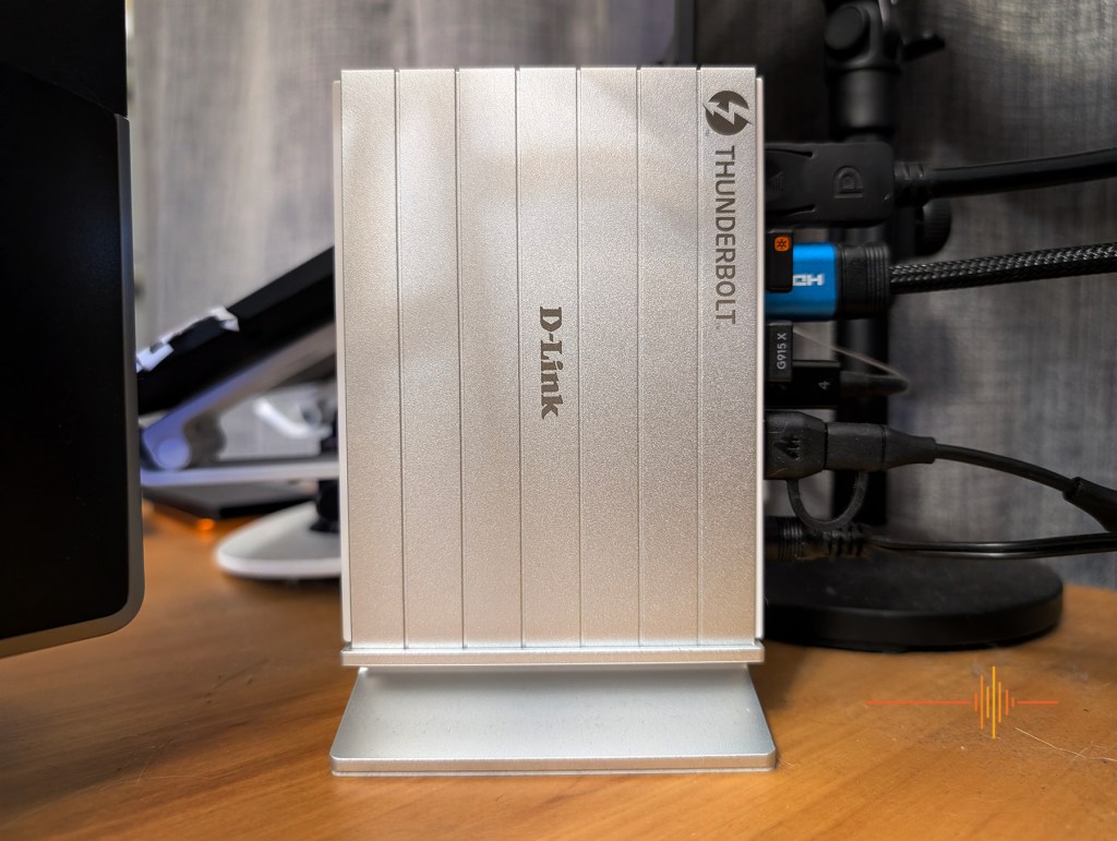 DLink_DUF-E01 side view