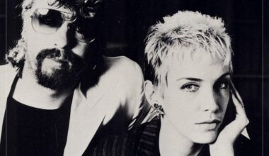 How the "insane" relationship of Eurythmics created a tangle
