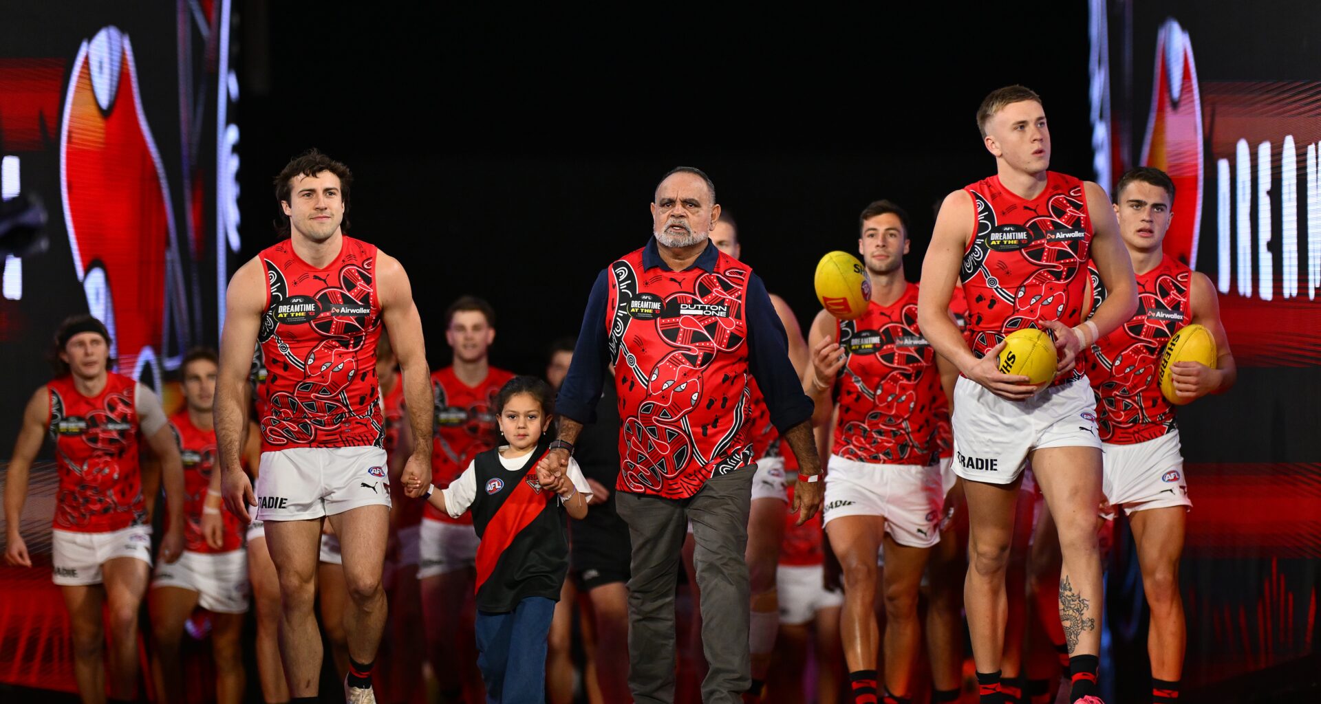 Final teams in for Tigers v Bombers, Dockers v Saints. Follow LIVE