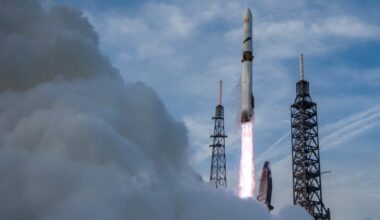 Blue Origin's New Glenn Rocket Cleared For Launch After Suffering Malfunction