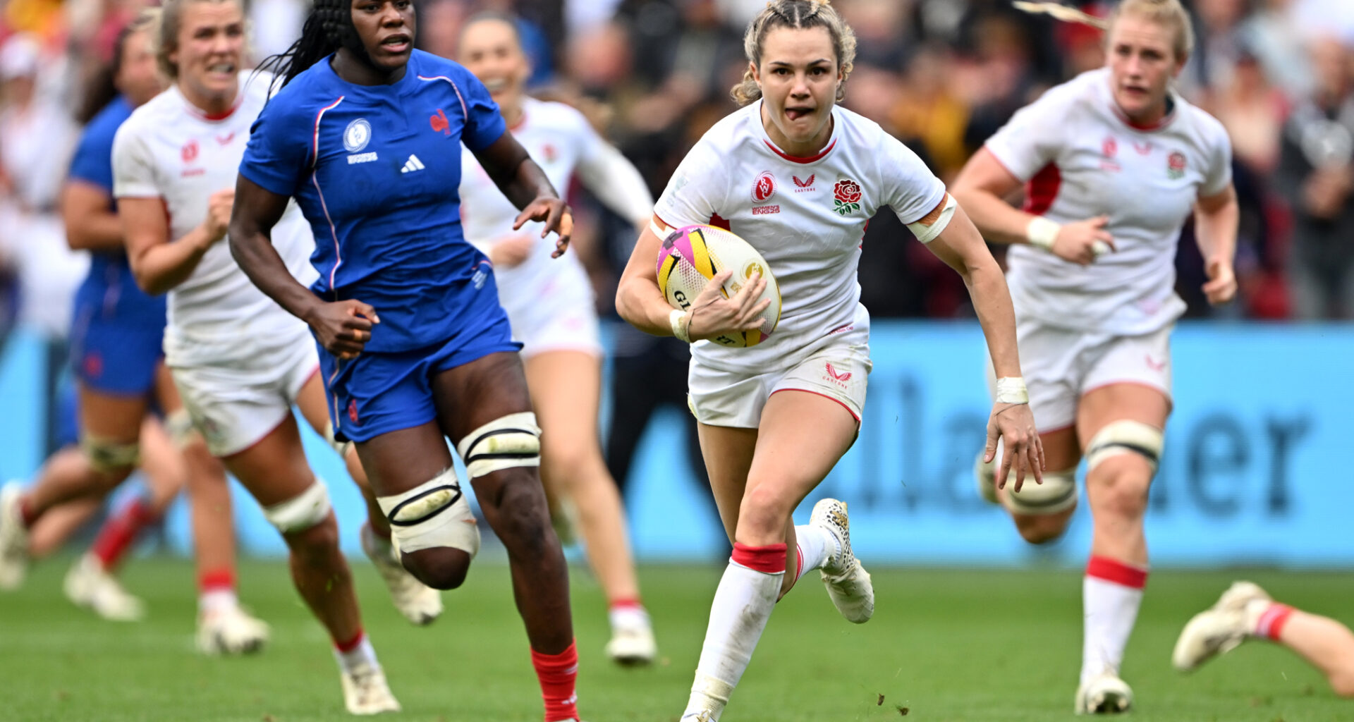 Ellie Kildunne scores England's fourth try during the 2025 Women's World Cup semi-final against France