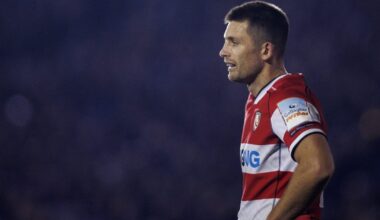 Ross Byrne one of two Test 10s on Top 14 strugglers' wanted list