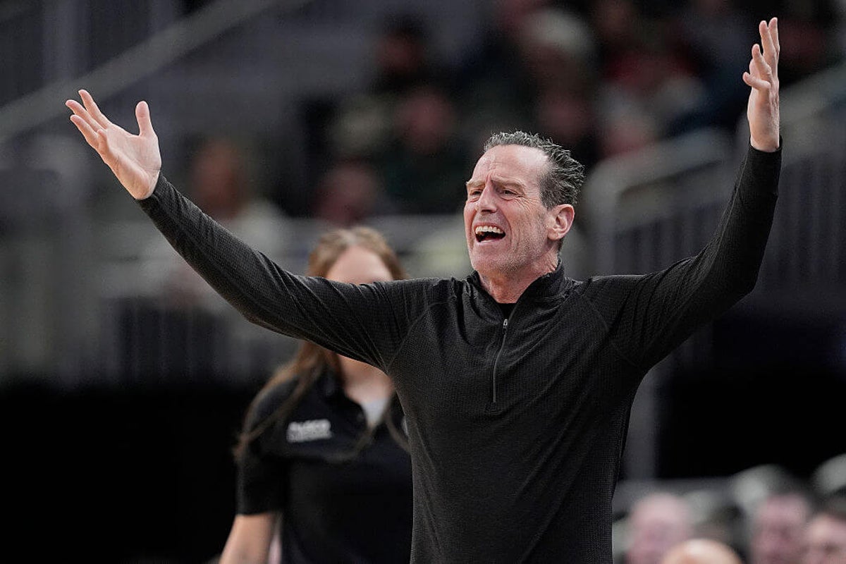 Kenny Atkinson to remain Cavs coach despite Knicks sweep in conference finals: Sources
