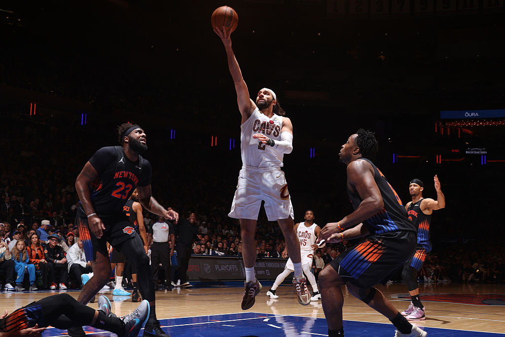 NEW YORK, NY - MAY 21: Max Strus #2 of the Cleveland Cavaliers drives to the basket during the game against the New York Knicks during Game 2 of the NBA Eastern Conference Finals on May 21, 2026 at Madison Square Garden in New York City, New York. NOTE TO USER: User expressly acknowledges and agrees that, by downloading and or using this photograph, User is consenting to the terms and conditions of the Getty Images License Agreement. Mandatory Copyright Notice: Copyright 2026 NBAE (Photo by Nathaniel S. Butler/NBAE via Getty Images)