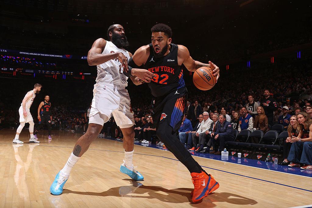 NEW YORK, NY - MAY 21: Karl-Anthony Towns #32 of the New York Knicks dribbles the ball during the game against the Cleveland Cavaliers during Game 2 of the NBA Eastern Conference Finals on May 21, 2026 at Madison Square Garden in New York City, New York. NOTE TO USER: User expressly acknowledges and agrees that, by downloading and or using this photograph, User is consenting to the terms and conditions of the Getty Images License Agreement. Mandatory Copyright Notice: Copyright 2026 NBAE (Photo by Nathaniel S. Butler/NBAE via Getty Images)