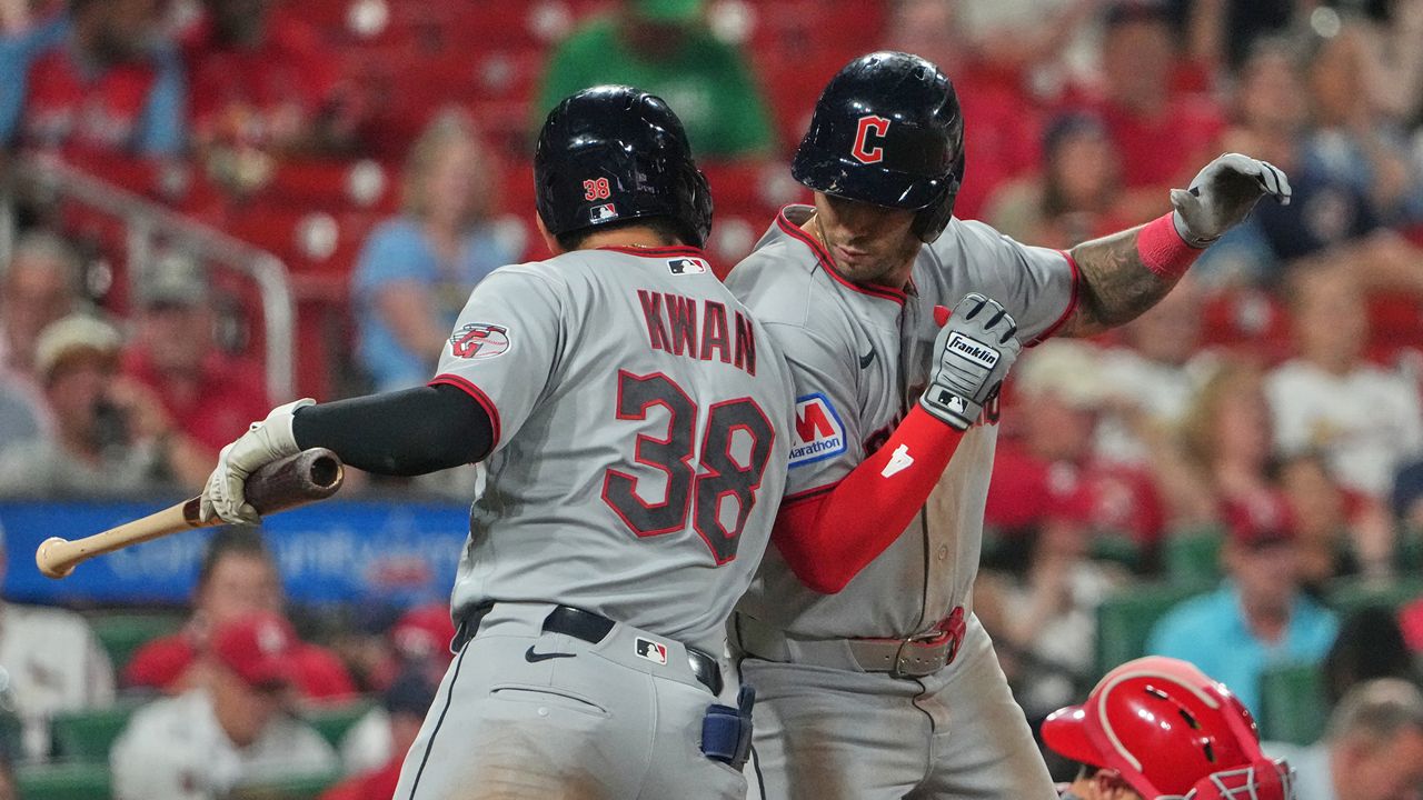 Kwan, Hoskins, Bazzana power Guardians past Phillies 3-1 for 8th win in 9 games
