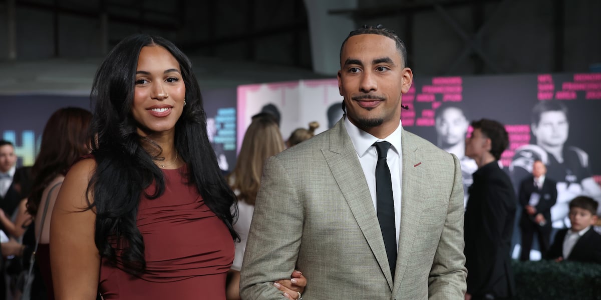 Jordan Love, wife Ronika Stone announce birth of child