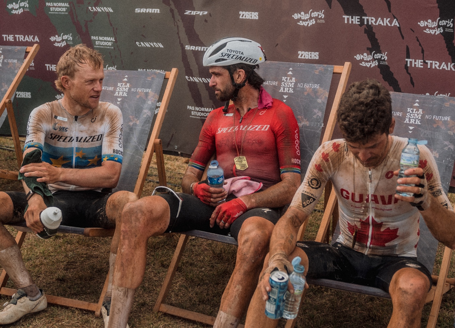 Specialized Off-road riders talk after going one-three at The Traka 360, winner Mads W&uuml;rtz Schmidt (left) and Matt Beers (centre)