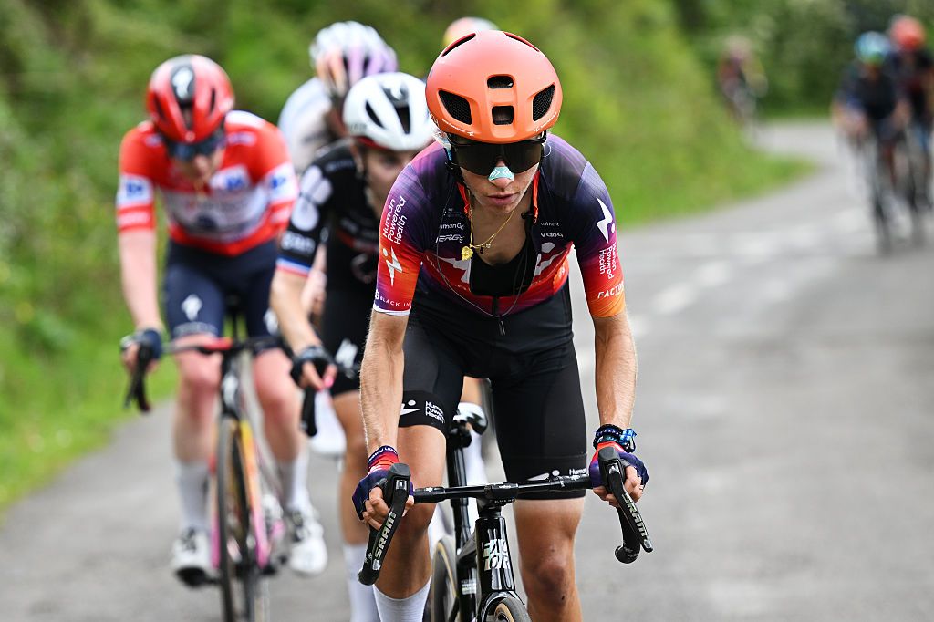 L&amp;apos;ANGLIRU, SPAIN - MAY 09: Stage winner Petra Stiasny of Switzerland and Team Human Powered Health attacks in the breakaway during the 12th La Vuelta Femenina 2026, Stage 7 a 132.9km stage from Pola de Laviana to L&amp;apos;Angliru 1555m / #UCIWWT / on May 09, 2026 in Pola de Laviana, Spain. (Photo by Szymon Gruchalski/Getty Images)