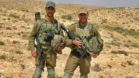 Two paratrooper friends built a gummy supplement startup between