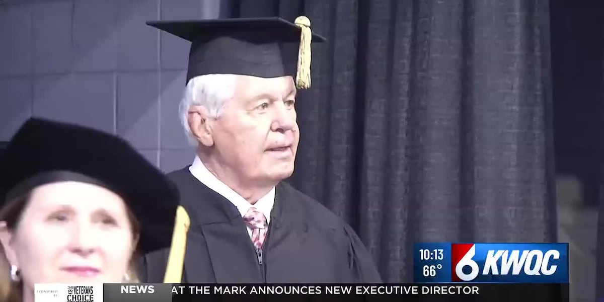 Augustana legend and former NFL MVP Ken Anderson gives Augustana’s commencement address