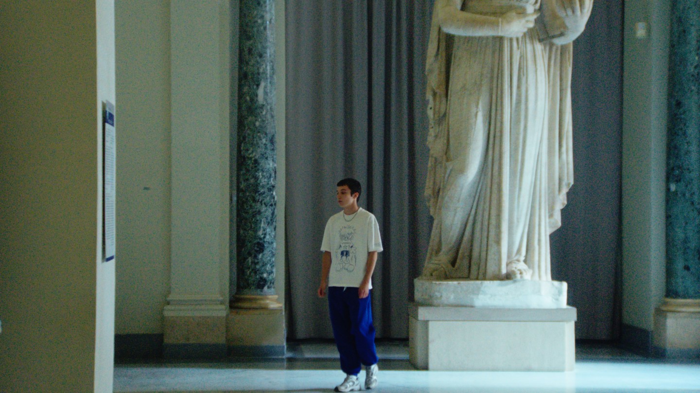 'La Gradiva' Review: A Stunning French Teen Movie