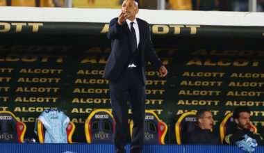 LECCE, ITALY - MAY 09: Head coach of Juventus FC Luciano Spalletti gestures during the Serie A match between US Lecce and Juventus FC at Stadio Via del Mare on May 09, 2026 in Lecce, Italy. (Photo by Maurizio Lagana/Getty Images)