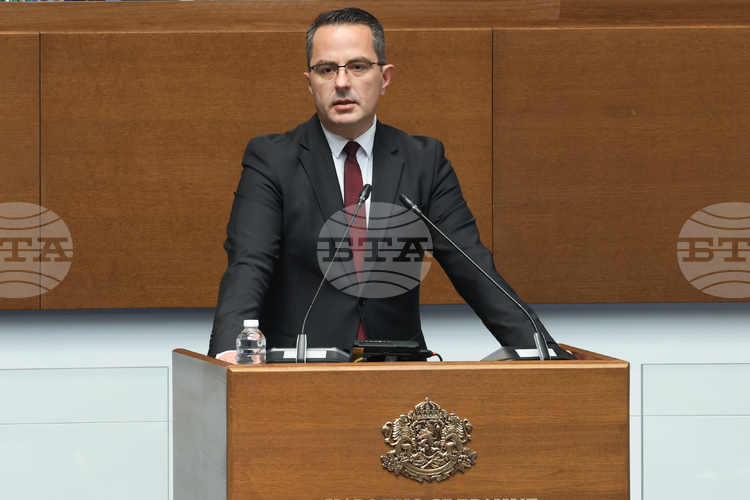 BTA :: Vazrazhdane Warned of Difficulties due to Eurozone Entry, MP Recalls