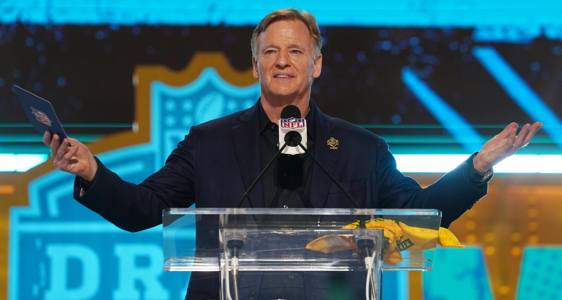 NFL's Memo on Team Schedule Memes, Videos Revealed Ahead of 2026 Releases