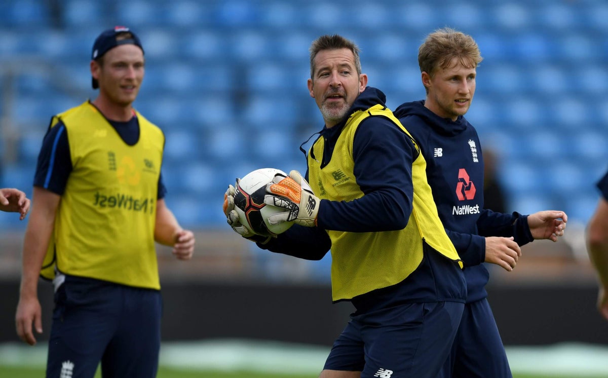 Nigel Martyn. England footballer. England cricketer