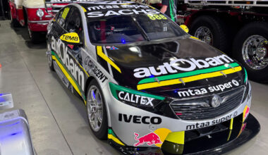 Lowndes' last Bathurst winner 'returns'