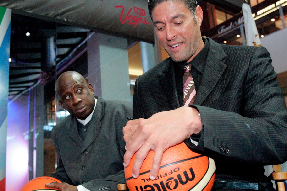 Puerto Rico mourns José 'Piculín' Ortiz, a basketball legend, who has died at 62
