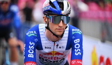 Jai Hindley before stage 5