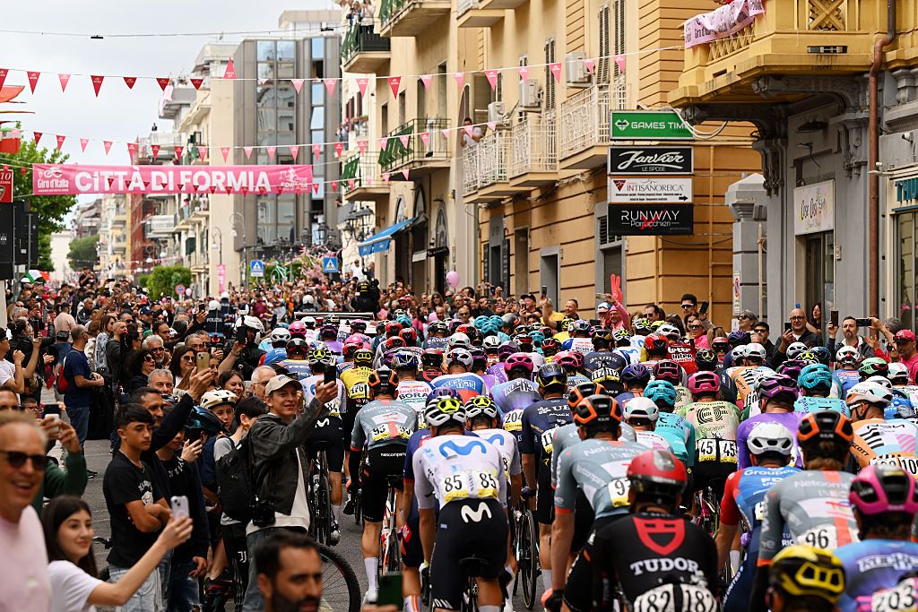 A general view of the peloton prior to the 109th Giro d'talia 2026, Stage 7 a 244km stage from Formia to Blockhaus