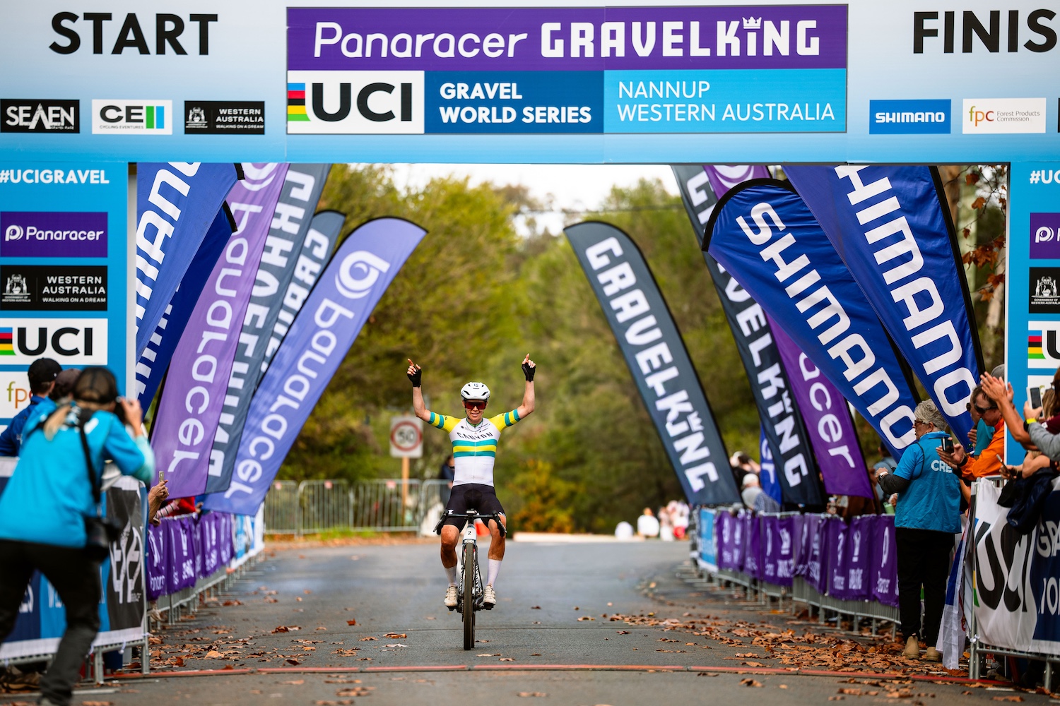 Tiffany Cromwell (Canyon-SRAM) takes her second victory in a row at the SEVEN gravel race in Nannup, Western Australia in 2026