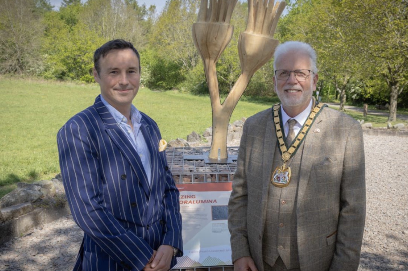 Sir David Attenborough’s Leicestershire links celebrated with new Beacon Hill sculpture