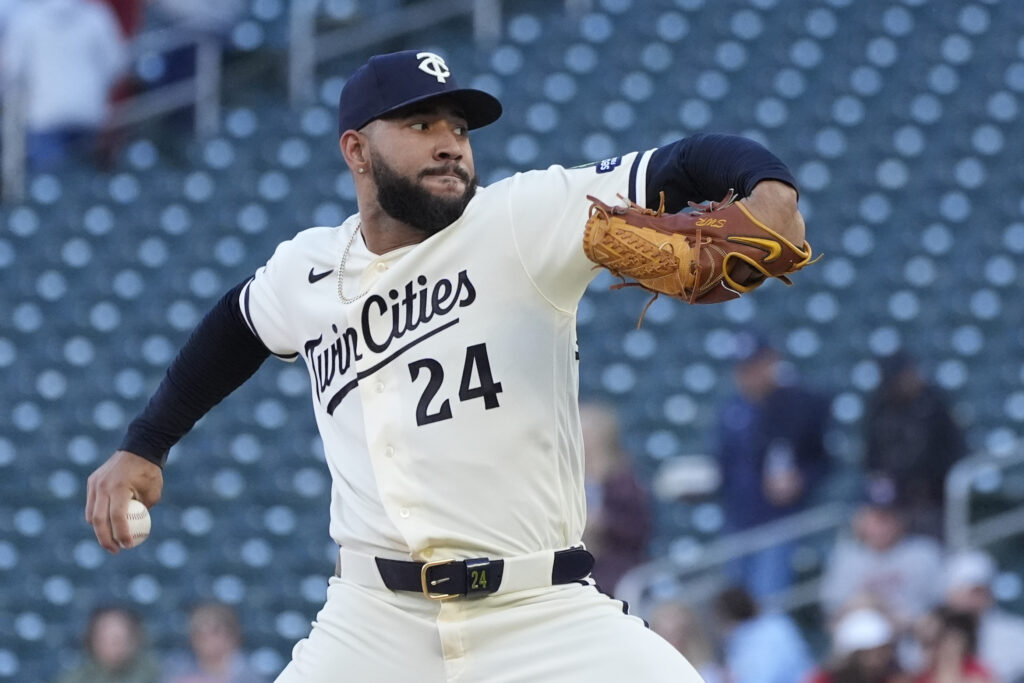 Twins Designate Simeon Woods Richardson For Assignment