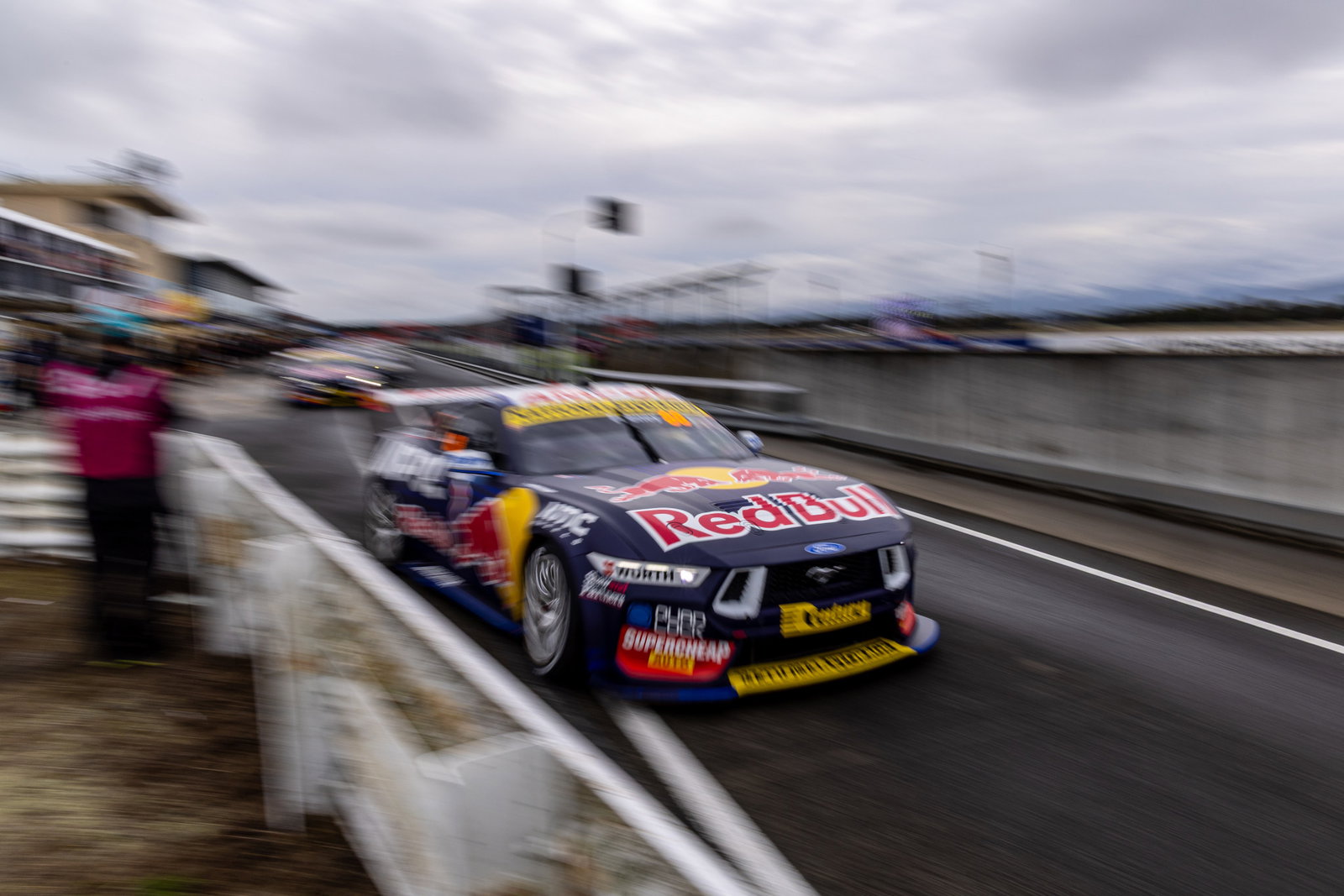 Bathurst focus for two-car Symmons Plains test
