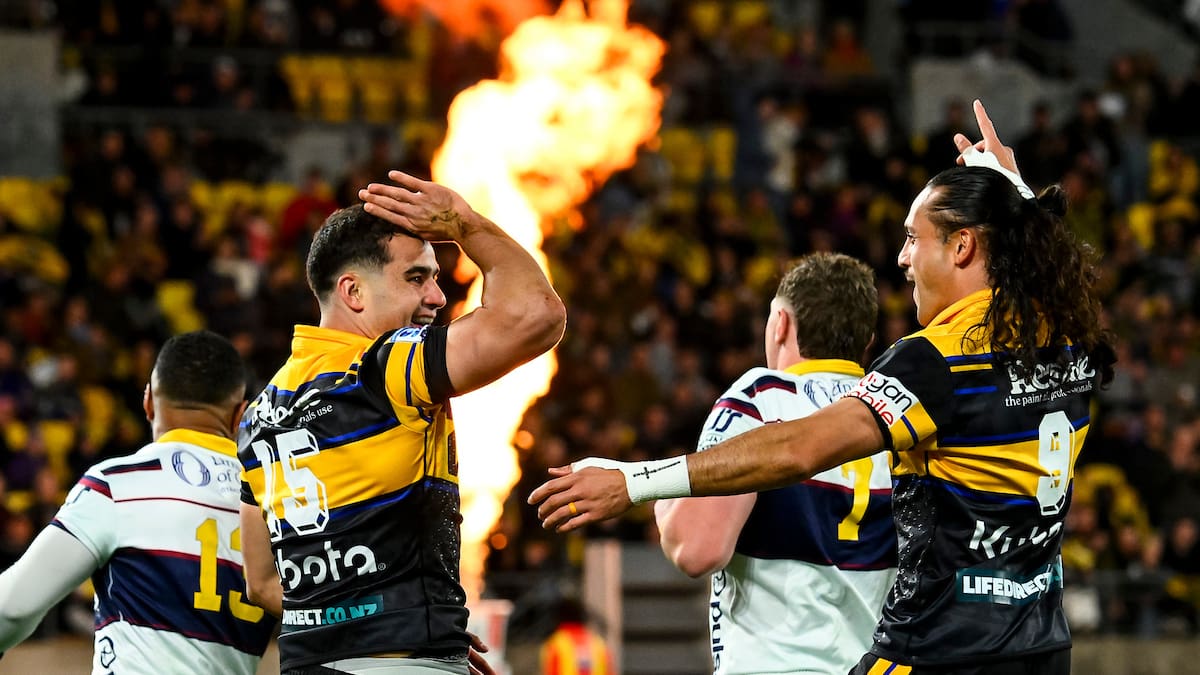 Hurricanes v Highlanders live updates: Super Rugby Pacific, week 15 clash