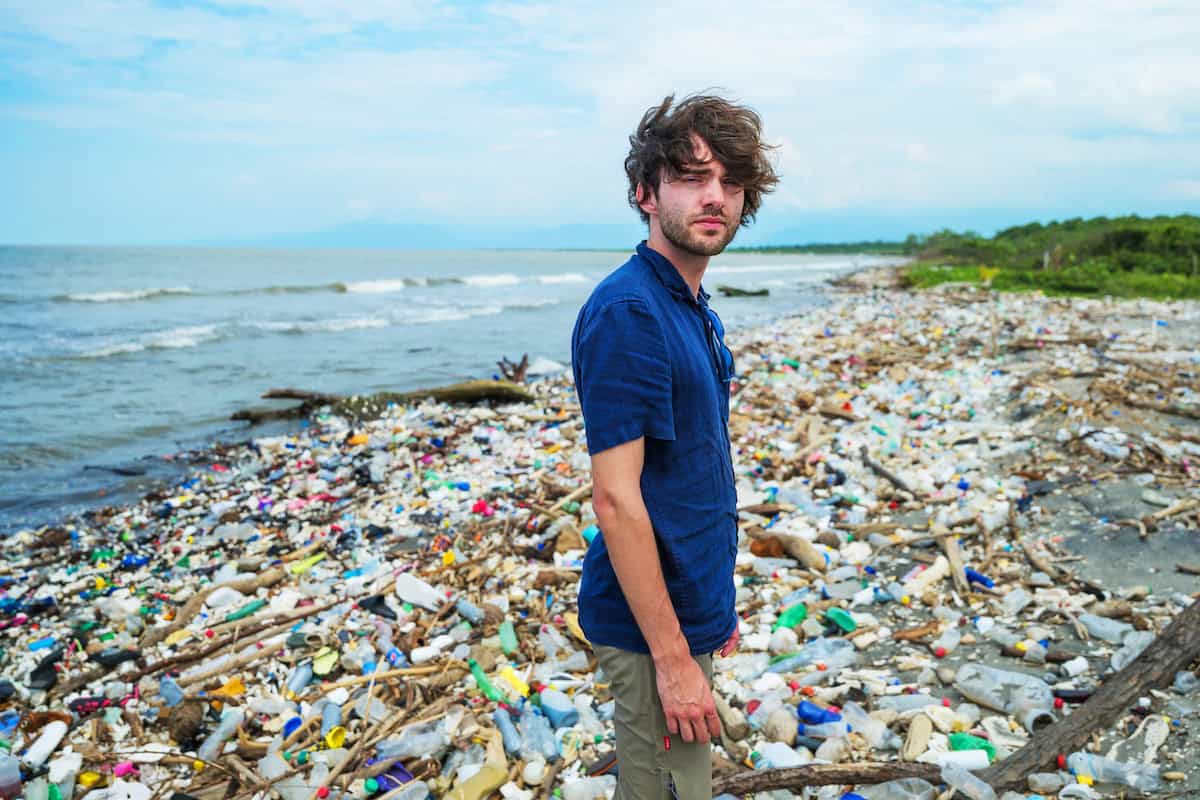 Young inventor plans to stop 90% of floating sea plastic by 2040