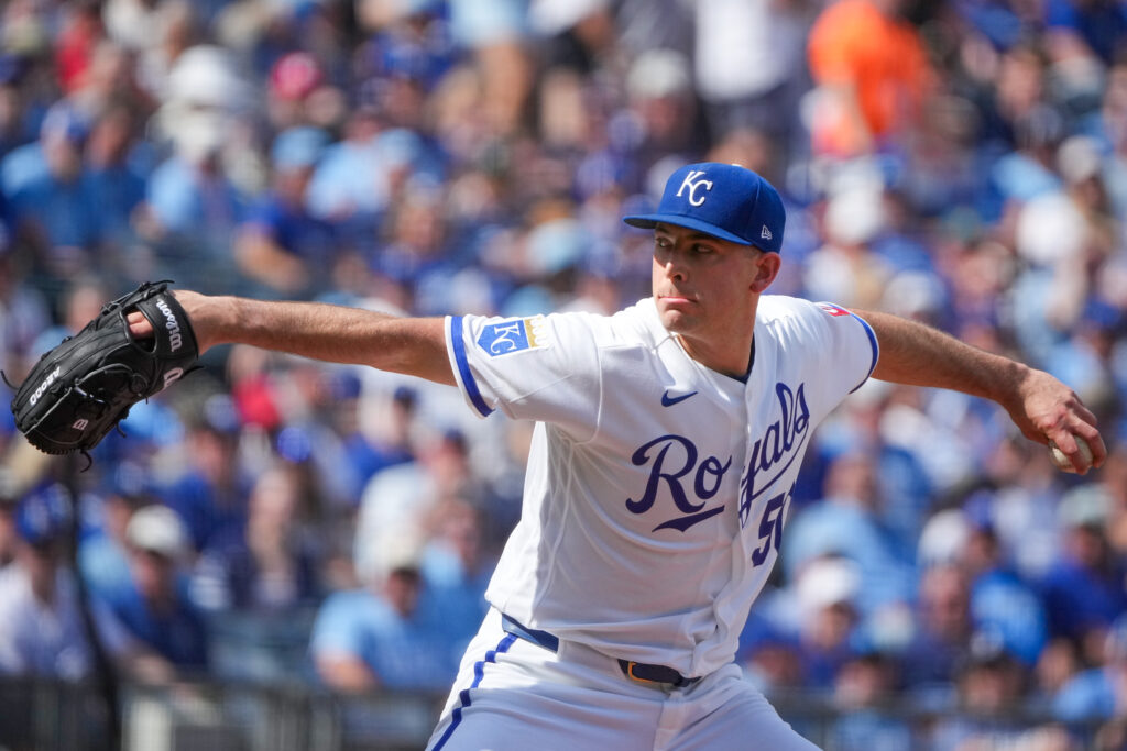 Royals Place Kris Bubic On IL With Elbow Soreness