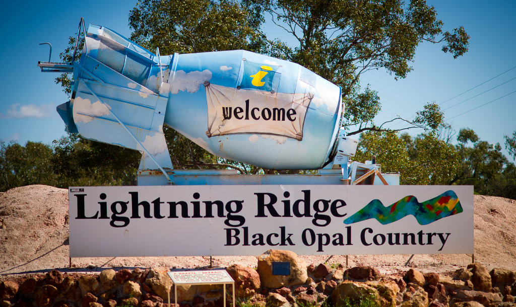 Federal Government urged to reverse proposed Services Australia cuts in Lightning Ridge