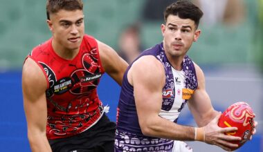 Final teams in as Dockers take on Bombers. Follow LIVE