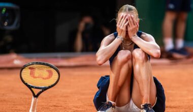 A tennis player outside the top 20 will be a semifinalist at Roland Garros.