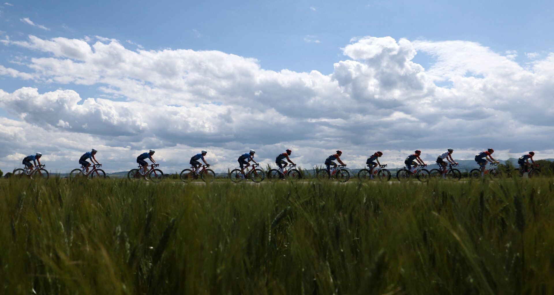 Giro d'Italia stage 9 LIVE: Decathlon-CMA CGM control the break with focus on GC stage battle to come