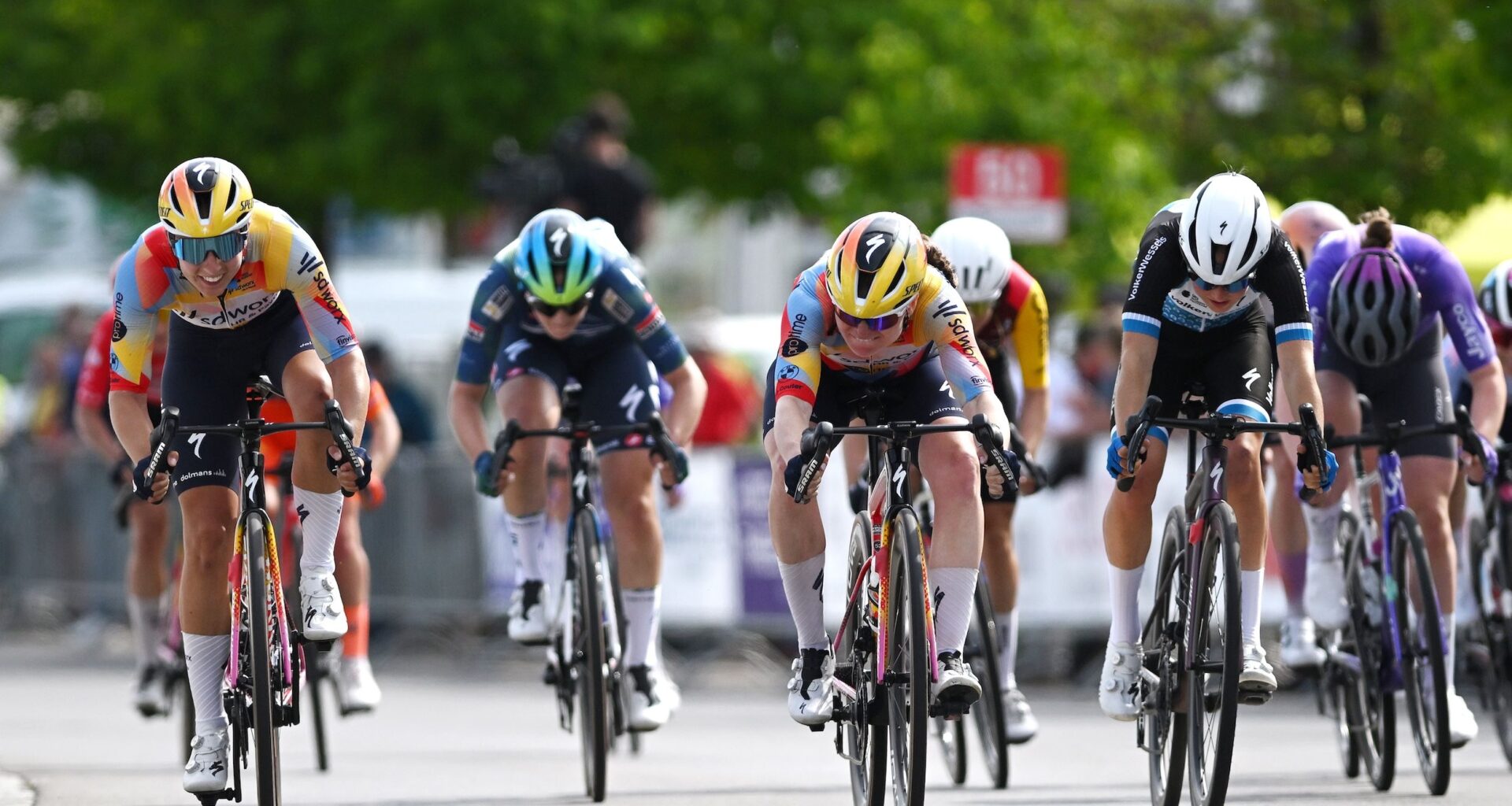 Marta Lach repeats victory with close sprint over teammate at Festival Elsy Jacobs à Garnich