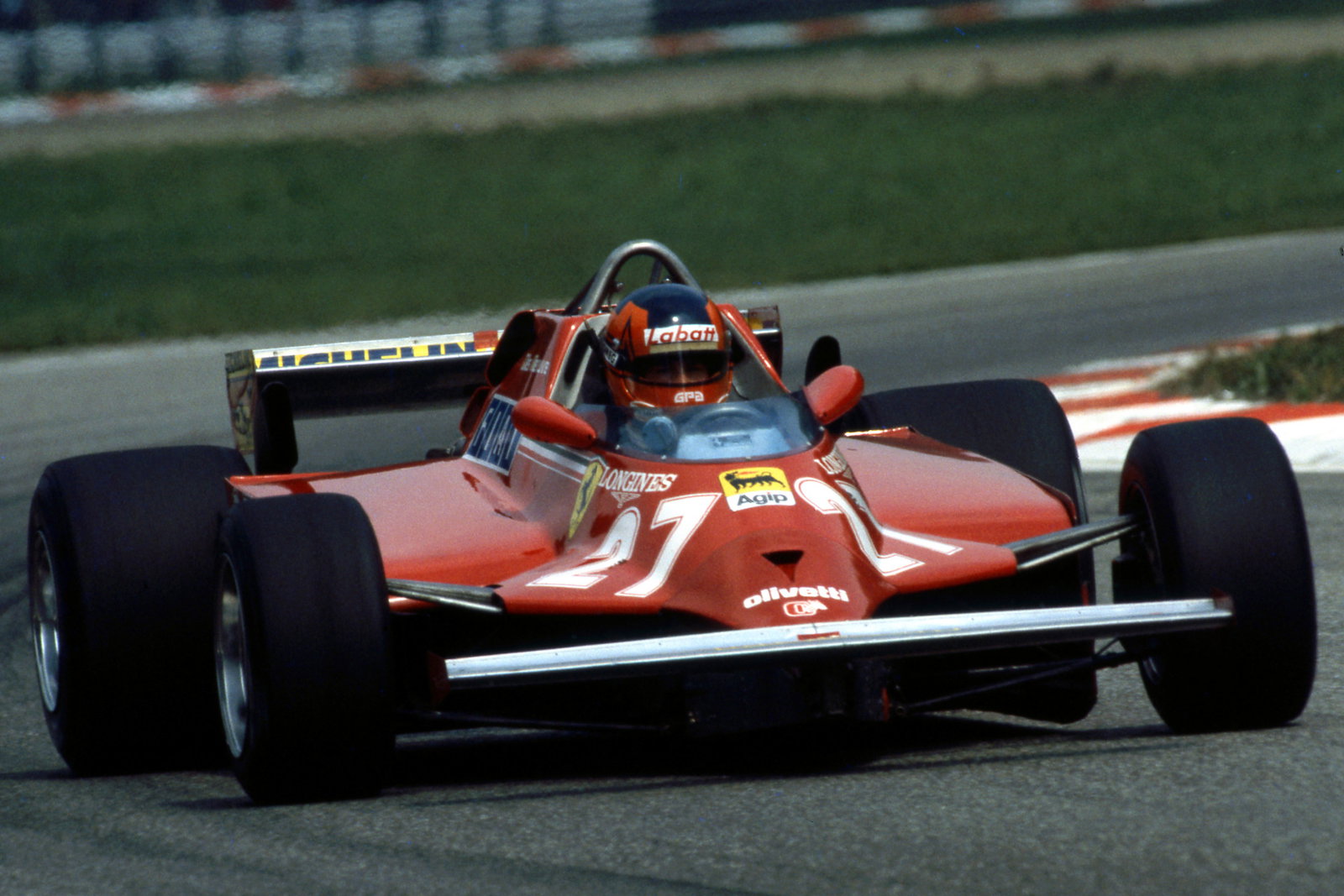 Ferrari legend’s helmet sells for record-breaking $1.7 million