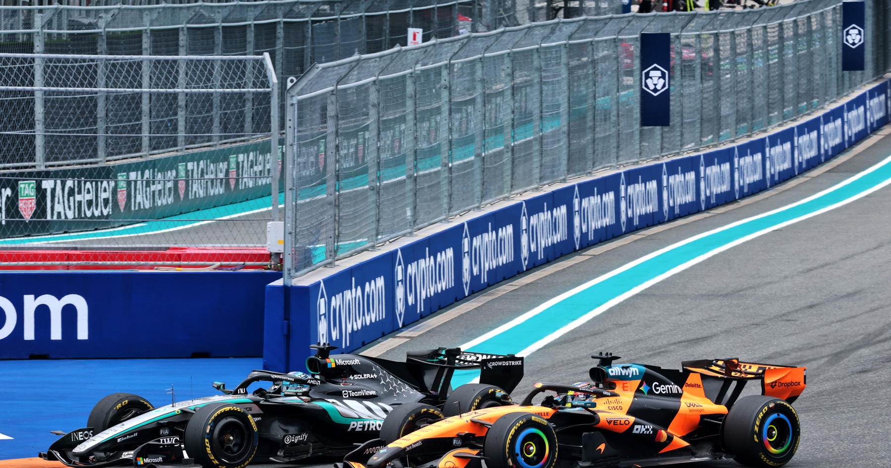 Oscar Piastri issues McLaren hammer blow in Mercedes pursuit