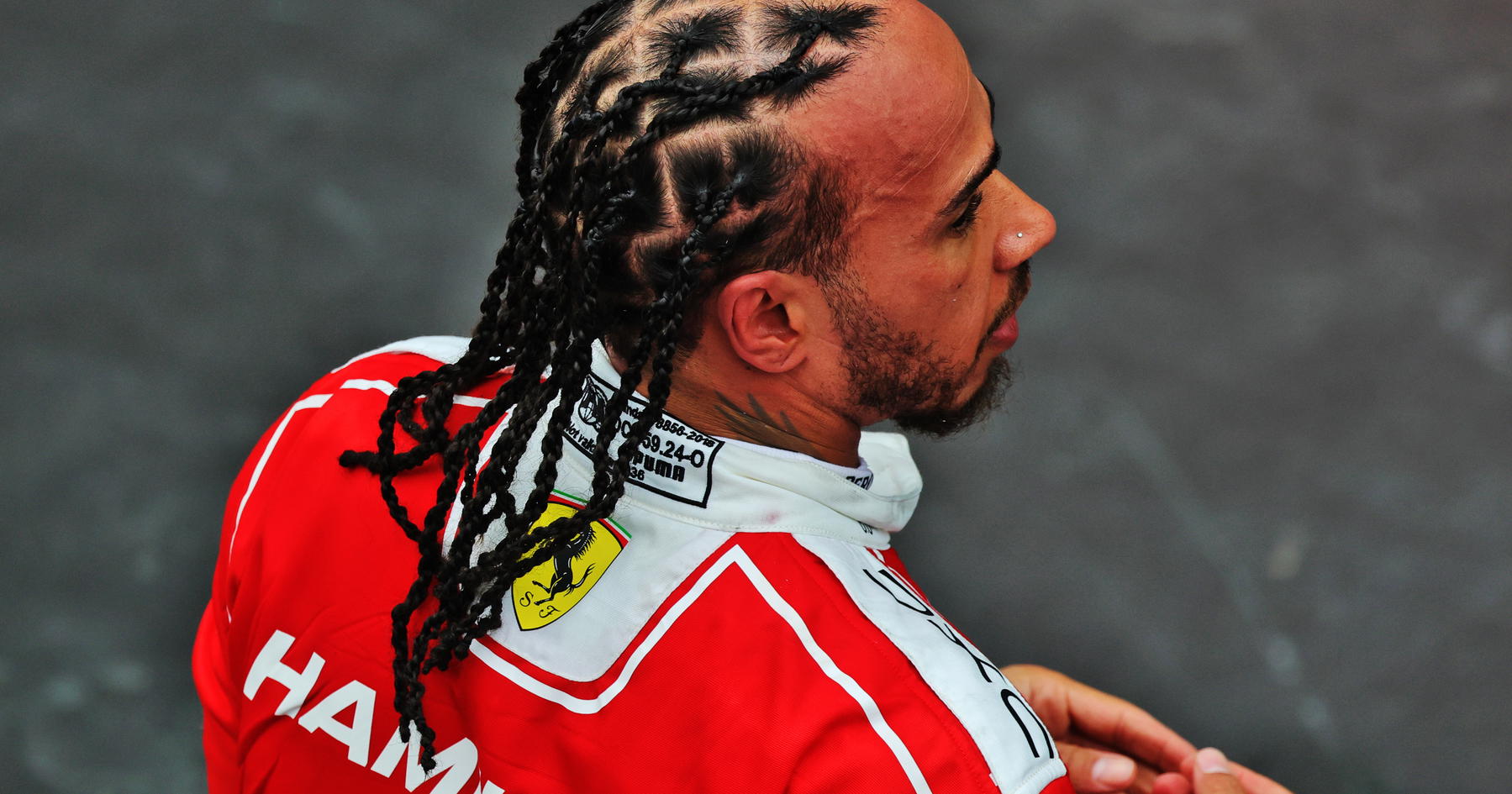 Lewis Hamilton sends profound message as Mick Schumacher wins prestigious award - RacingNews365 Review