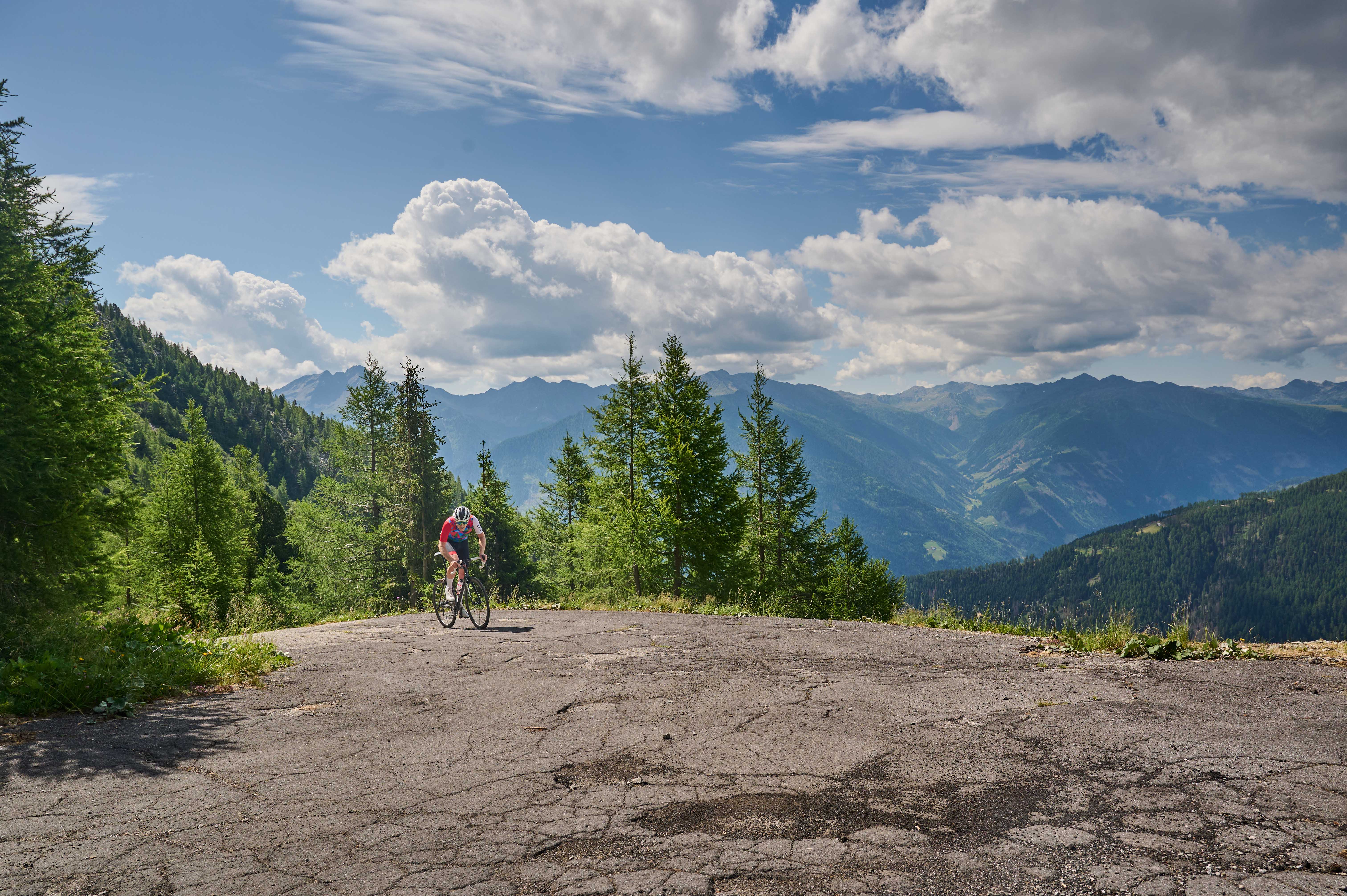 Simon Warren riding in the Austrian Alps