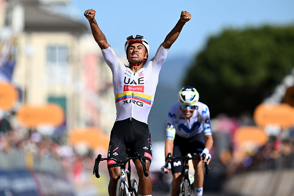 CHIAVARI, ITALY - MAY 20: Jhonatan Narvaez of Ecuador and UAE Team Emirates - XRG celebrates at finish line as stage winner ahead of Enric Mas of Spain and Team Movistar during the 109th Giro d&amp;apos;Italia 2026, Stage 11 a 195km stage from Porcari to Chiavari / #UCIWT / on May 20, 2026 in Chiavari, Italy. (Photo by Tim de Waele/Getty Images)