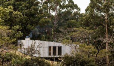 Simpsons Bay Road by Dock 4 Architects