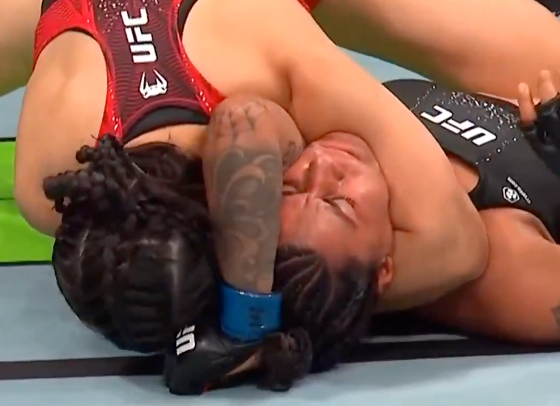 Video: Ming Shi quickly finishes Puja Tomar in Road to UFC main roster headliner