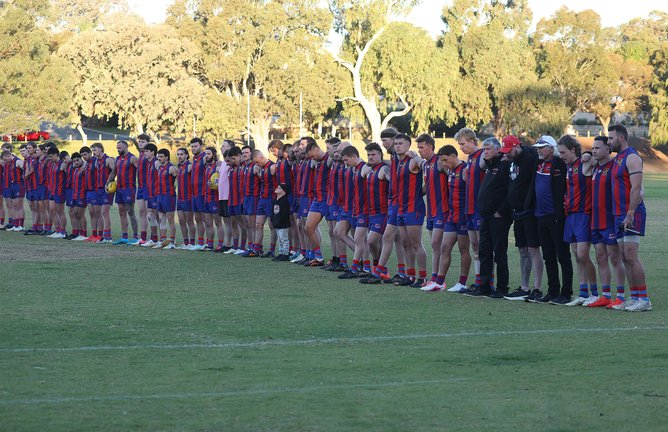 The Kingsley Cats FC hold a miniute of silence in honour of team mate Steven Mattaboni.