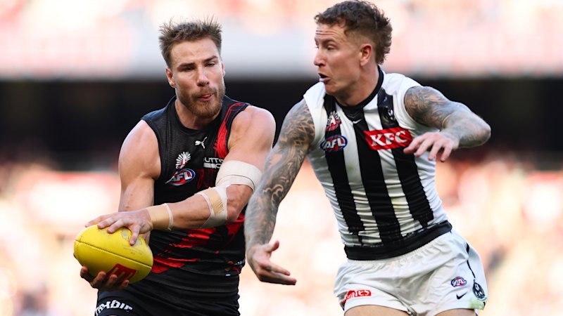 Collingwood coach Craig McRae defends star amid milestone match attention
