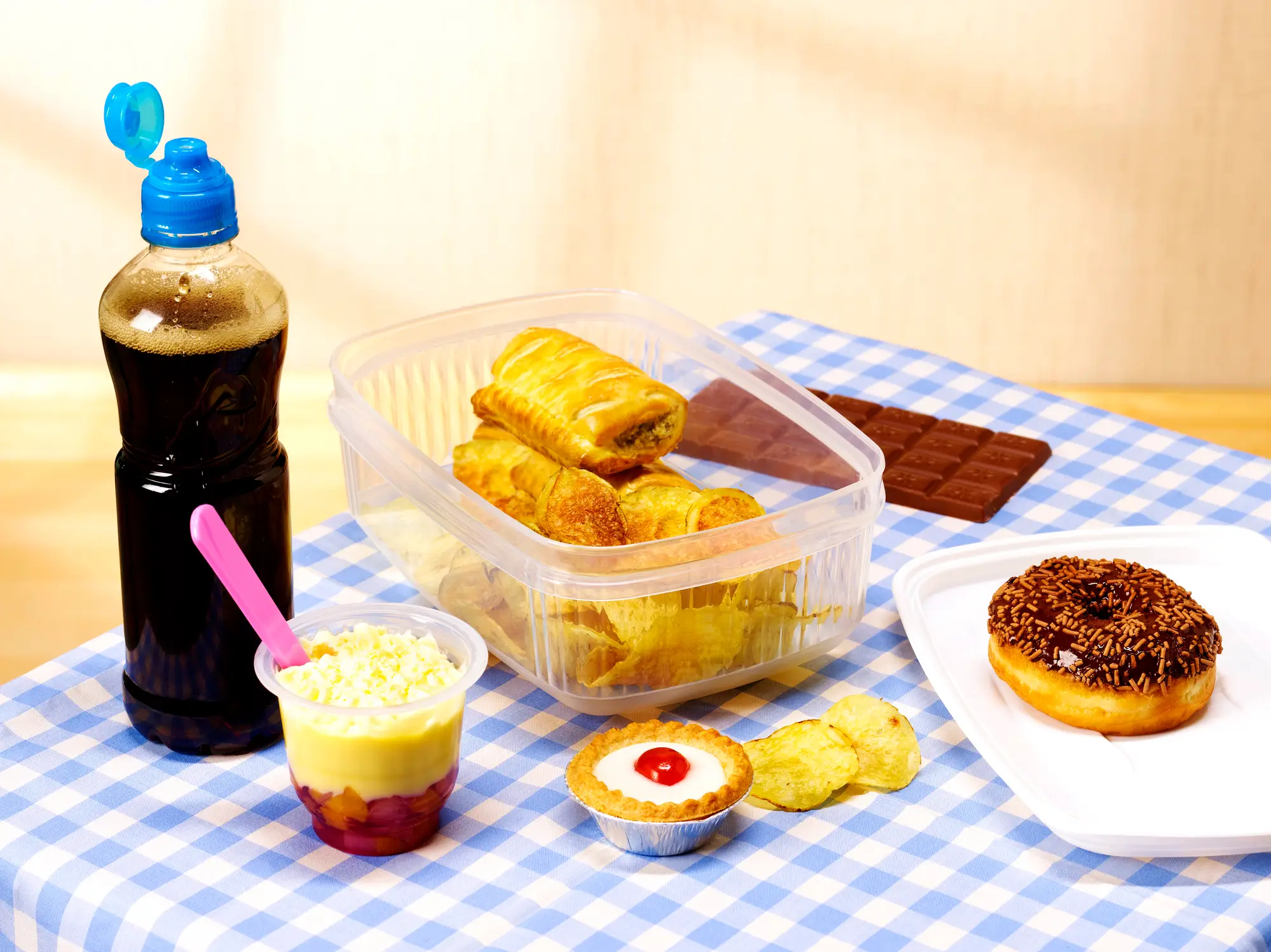 Ultra-processed foods include mass-produced bread, sugary drinks, pre-packaged snacks, fast food and ready meals (Getty Stock Images)
